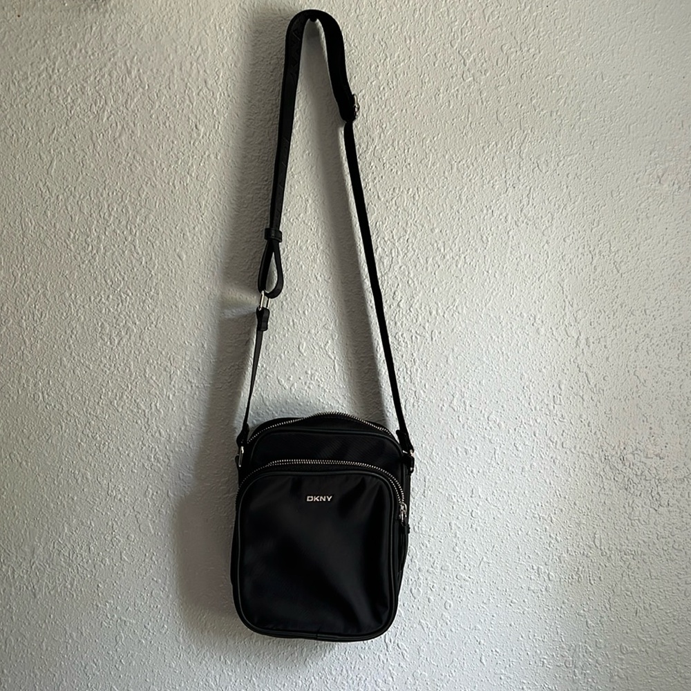 DKNY Gigi Flight Crossbody Bag Color-Black double zip